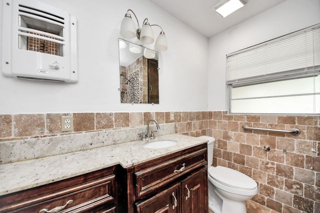3209 Hays Street, Pasadena, TX 77503