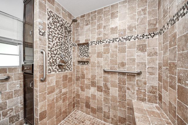3209 Hays Street, Pasadena, TX 77503