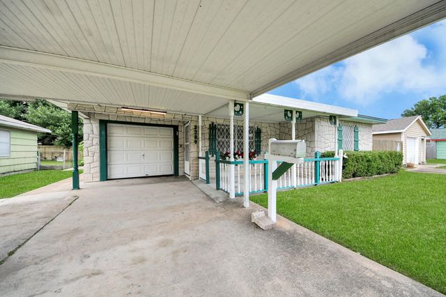 3209 Hays Street, Pasadena, TX 77503