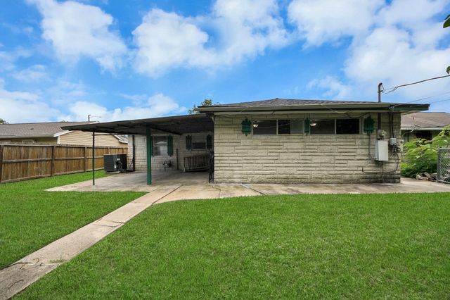 3209 Hays Street, Pasadena, TX 77503