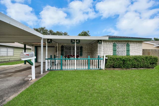 3209 Hays Street, Pasadena, TX 77503