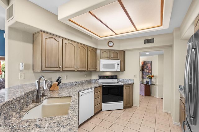 1173 W Placita Inspirada, Green Valley, AZ 85614