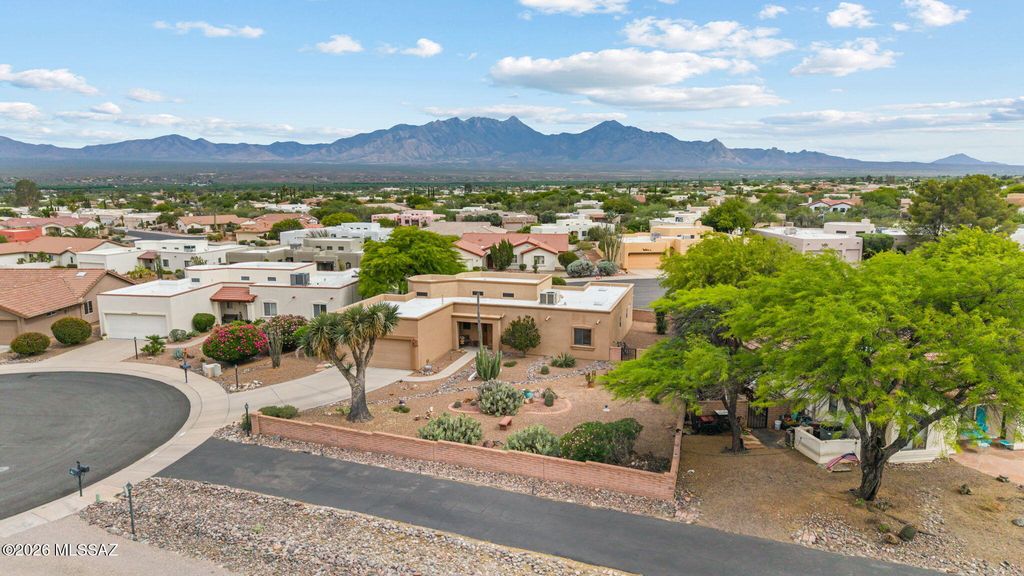 1173 W Placita Inspirada, Green Valley, AZ 85614
