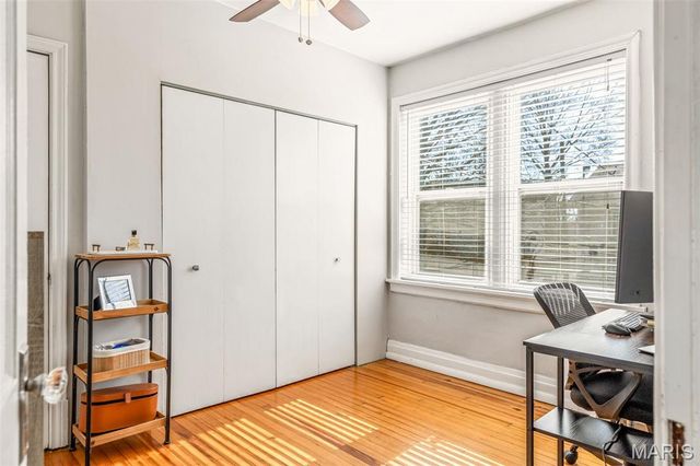 1210 S Newstead Avenue, St Louis, MO 63110