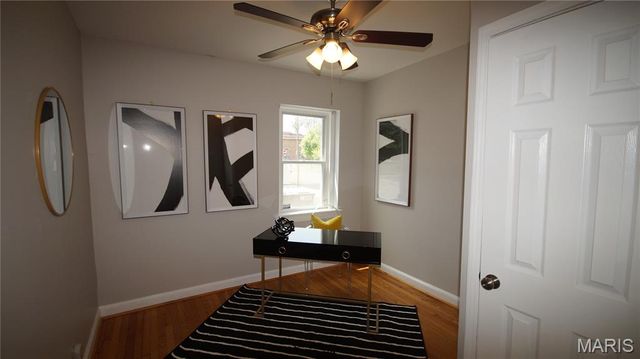 1210 S Newstead Avenue, St Louis, MO 63110