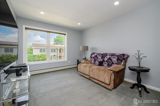 1 Veprek Lane, Hackensack, NJ 07606