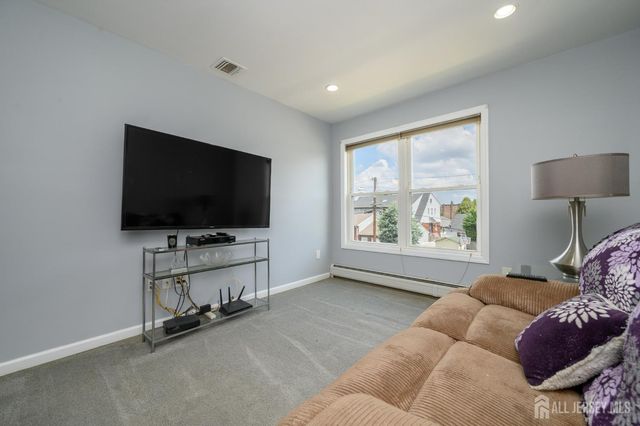 1 Veprek Lane, Hackensack, NJ 07606