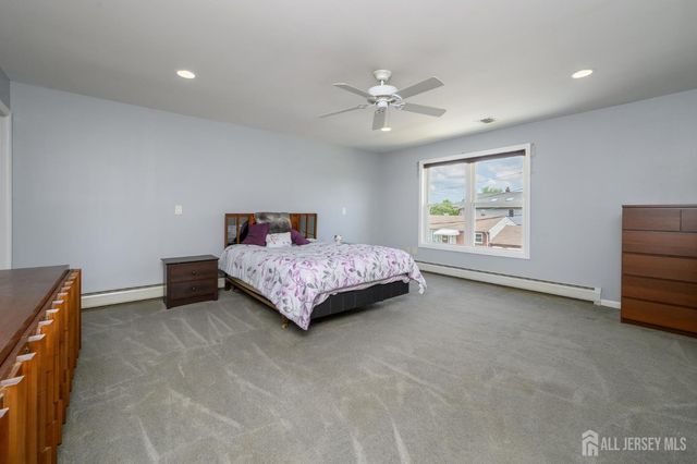 1 Veprek Lane, Hackensack, NJ 07606
