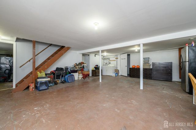 1 Veprek Lane, Hackensack, NJ 07606