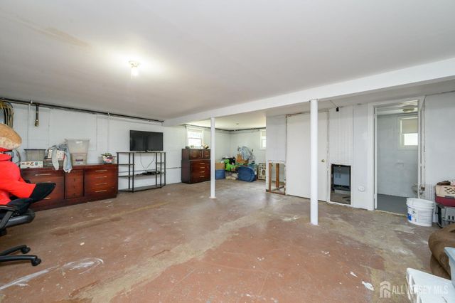 1 Veprek Lane, Hackensack, NJ 07606