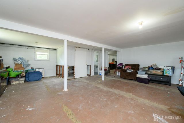 1 Veprek Lane, Hackensack, NJ 07606