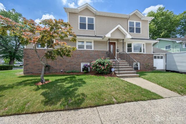 1 Veprek Lane, Hackensack, NJ 07606