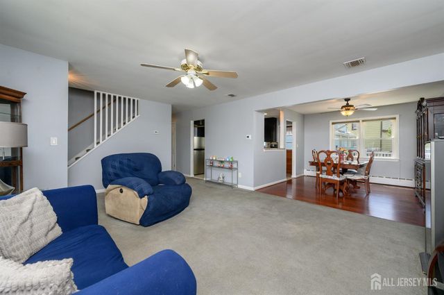1 Veprek Lane, Hackensack, NJ 07606