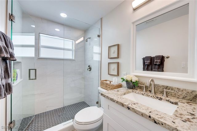 1410 Curlew AVE, Naples, FL 34102