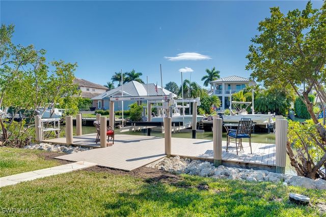 1410 Curlew AVE, Naples, FL 34102