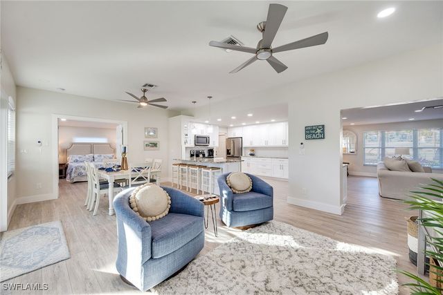 1410 Curlew AVE, Naples, FL 34102