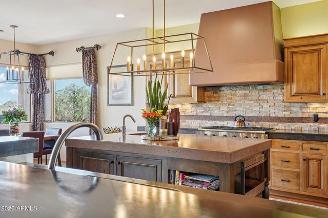 14201 S 20TH Street, Phoenix, AZ 85048