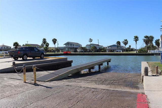 4123 Reeves Drive, Galveston, TX 77554