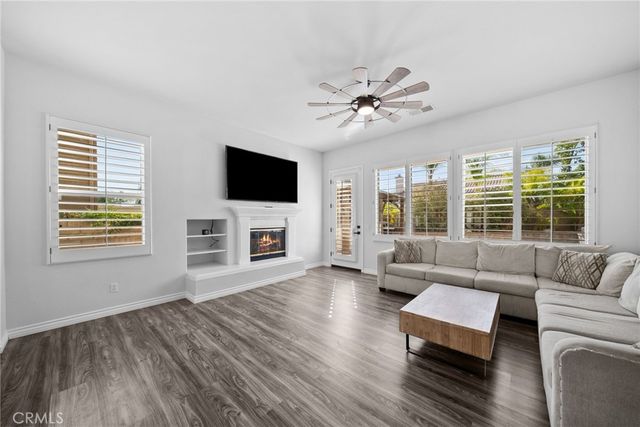 28251 Infinity, Saugus, CA 91390