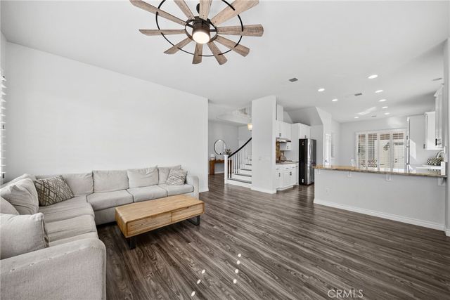 28251 Infinity, Saugus, CA 91390