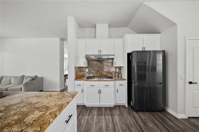 28251 Infinity, Saugus, CA 91390
