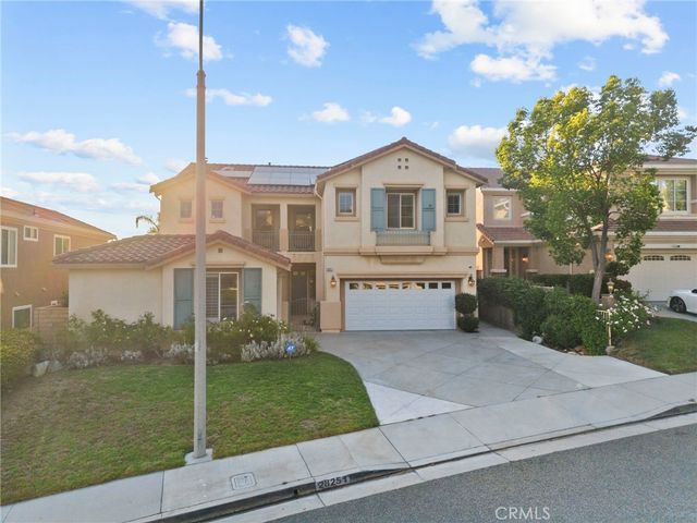 28251 Infinity, Saugus, CA 91390