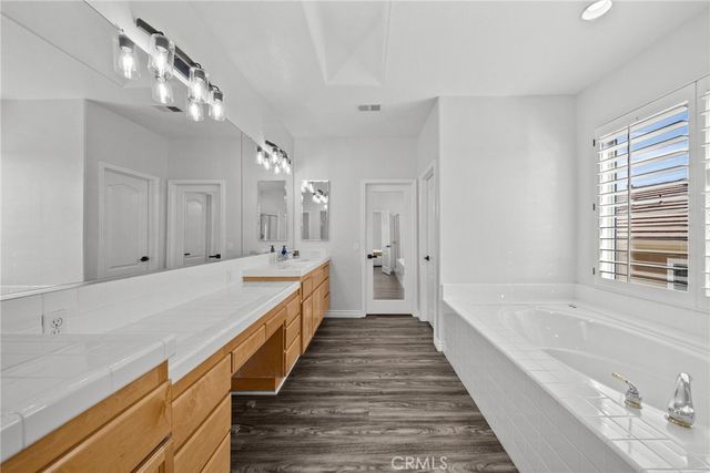 28251 Infinity, Saugus, CA 91390