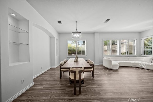 28251 Infinity, Saugus, CA 91390