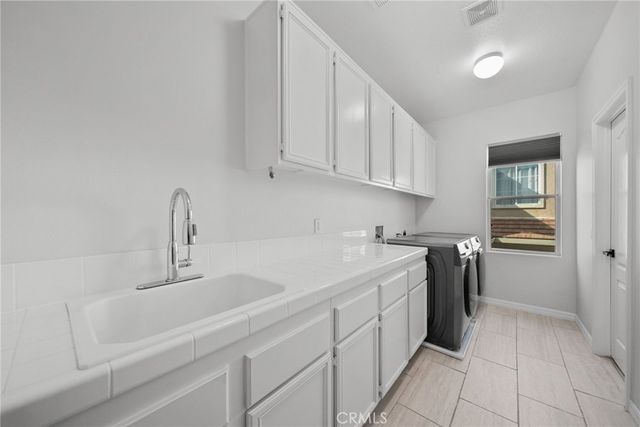 28251 Infinity, Saugus, CA 91390