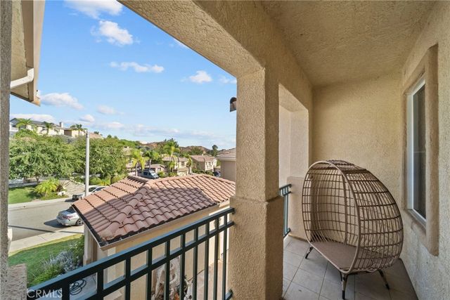 28251 Infinity, Saugus, CA 91390