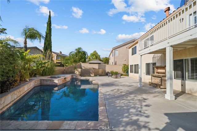 28251 Infinity, Saugus, CA 91390