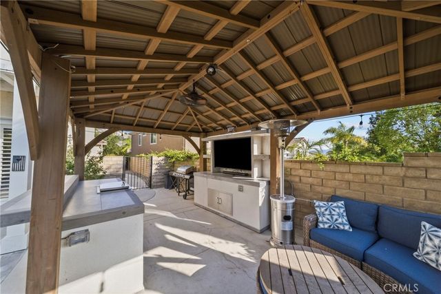 28251 Infinity, Saugus, CA 91390