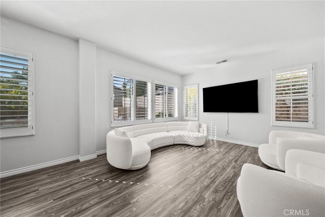 28251 Infinity, Saugus, CA 91390