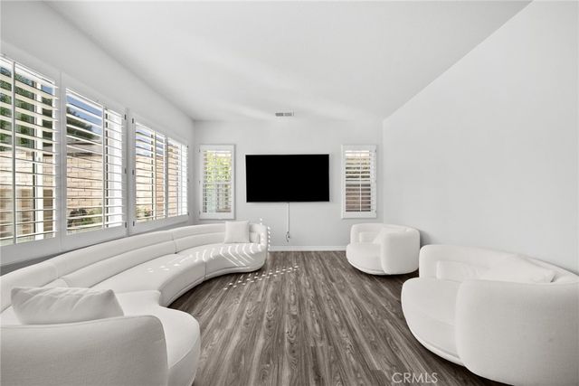 28251 Infinity, Saugus, CA 91390