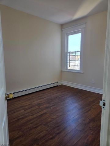 42 Seymour Ave, Newark City, NJ 07108