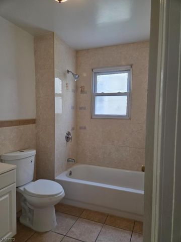 42 Seymour Ave, Newark City, NJ 07108