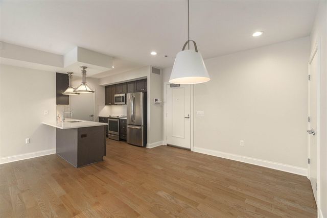 525 W Lafayette Boulevard Unit: 16C, Detroit, MI 48226