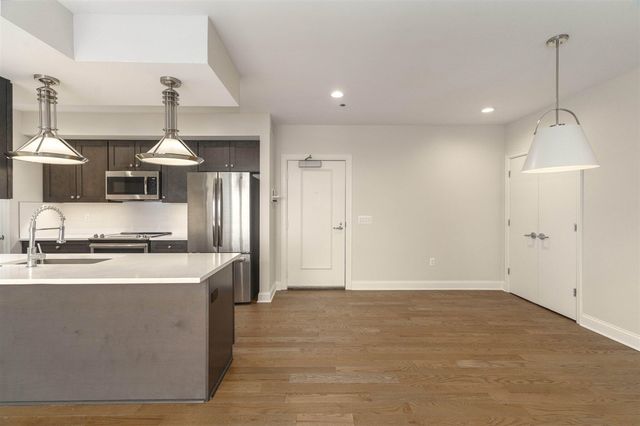 525 W Lafayette Boulevard Unit: 16C, Detroit, MI 48226