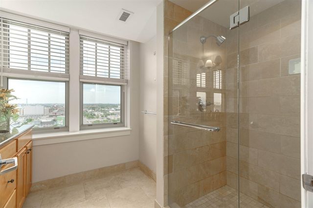 525 W Lafayette Boulevard Unit: 16C, Detroit, MI 48226