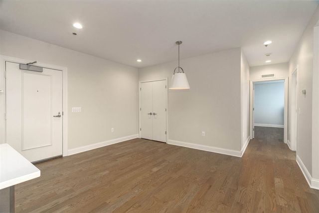 525 W Lafayette Boulevard Unit: 16C, Detroit, MI 48226