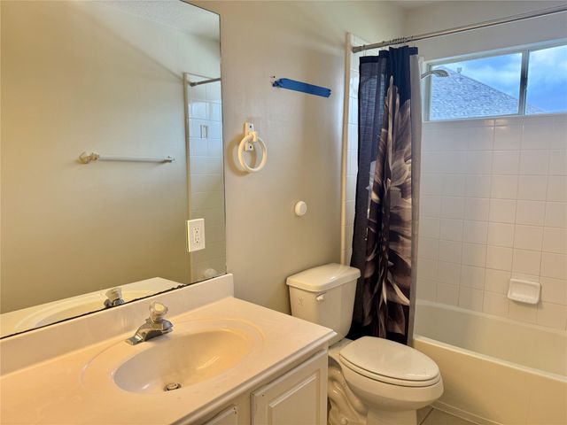 12426 Shadowpoint Drive, Hockley, TX 77082