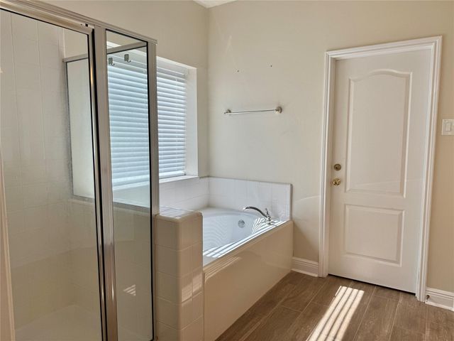 12426 Shadowpoint Drive, Hockley, TX 77082