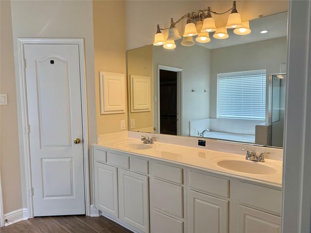 12426 Shadowpoint Drive, Hockley, TX 77082