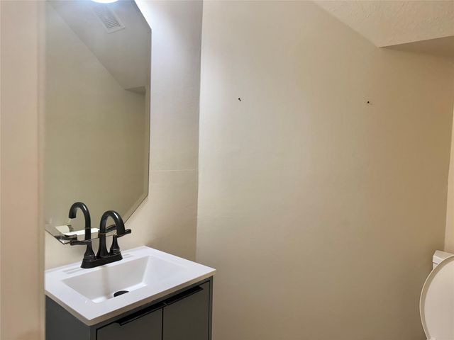 12426 Shadowpoint Drive, Hockley, TX 77082