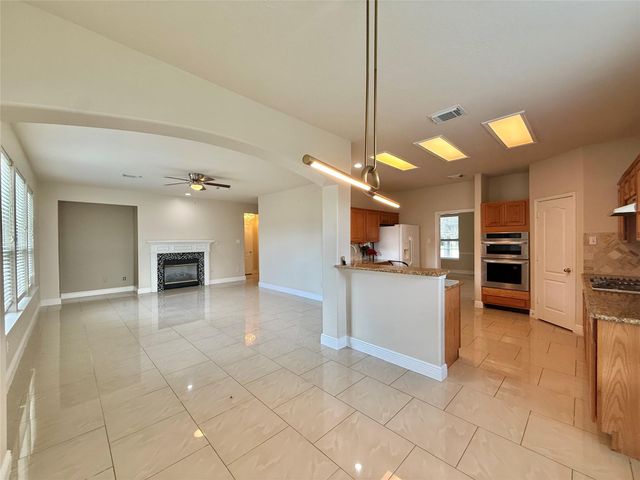 12426 Shadowpoint Drive, Hockley, TX 77082