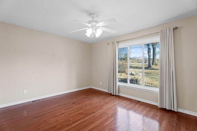 1538 State Highway Y, Forsyth, MO 65653