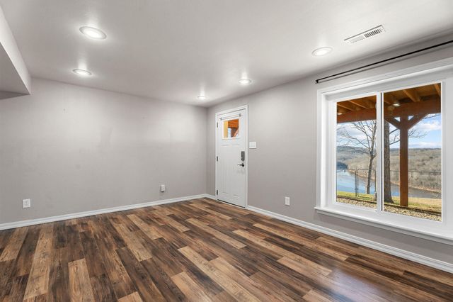 1538 State Highway Y, Forsyth, MO 65653