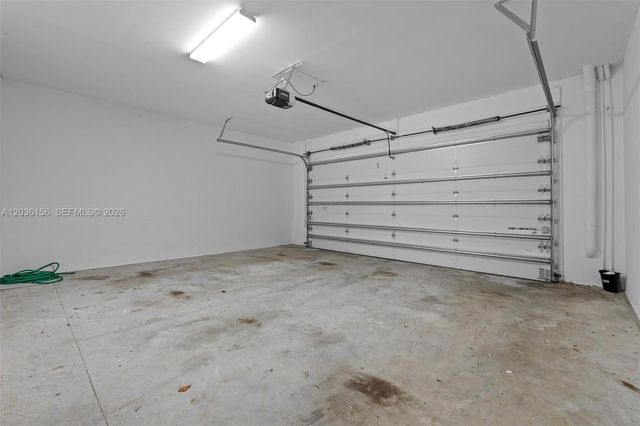 9161 NW 33rd St 0, Doral, FL 33172