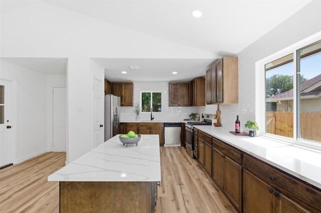 12406 Thompkins DR, Austin, TX 78753