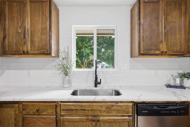 12406 Thompkins DR, Austin, TX 78753